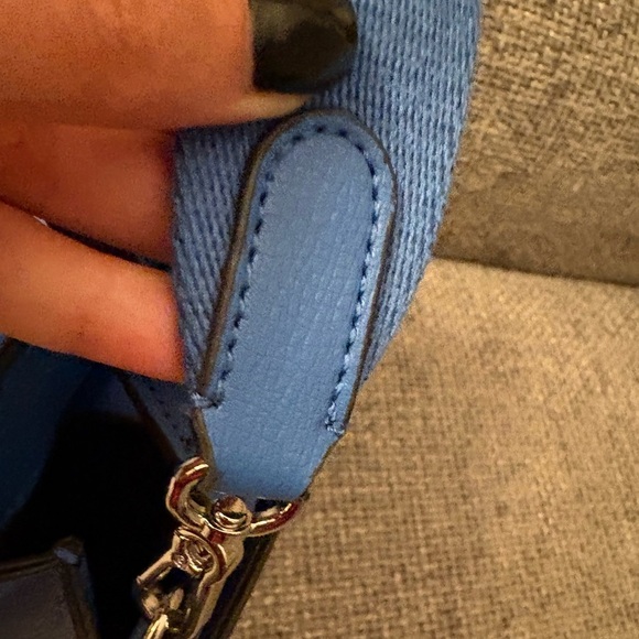 Barely worn Karl Lagerfeld Simone Blue Leather Crossbody - Picture 16 of 16